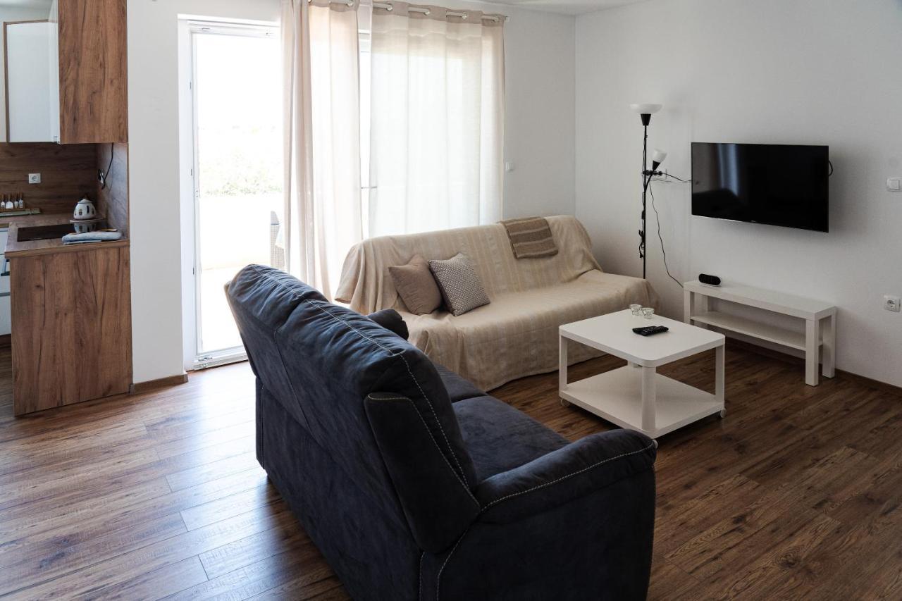 Station 22 - Brand New Apartment With A Terrace And Private Parking Vir Extérieur photo