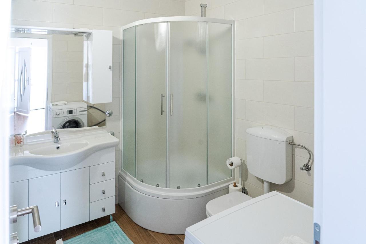Station 22 - Brand New Apartment With A Terrace And Private Parking Vir Extérieur photo